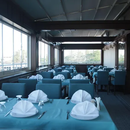 Hotel Golden Pen 4*