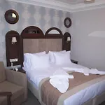 Hotel Golden Pen 4*