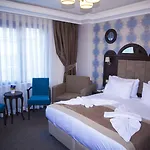 Hotel Golden Pen